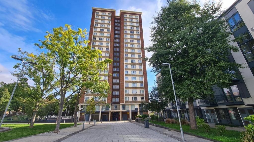 Cosy 2-Bedroom Flat In Finsbury Park, Modern, Convenient & Close To Central London! Esterno foto
